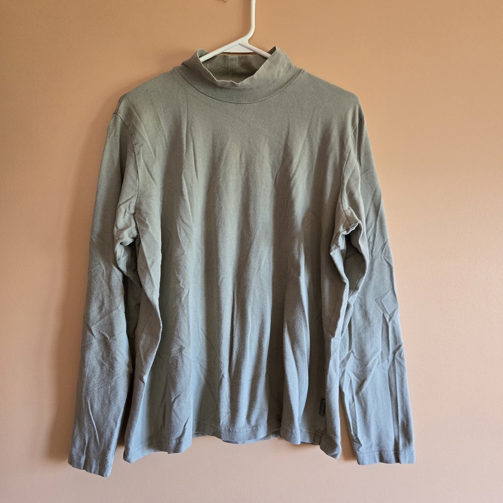 Woolrich Long Sleeve Turtleneck PTP=22.25"
